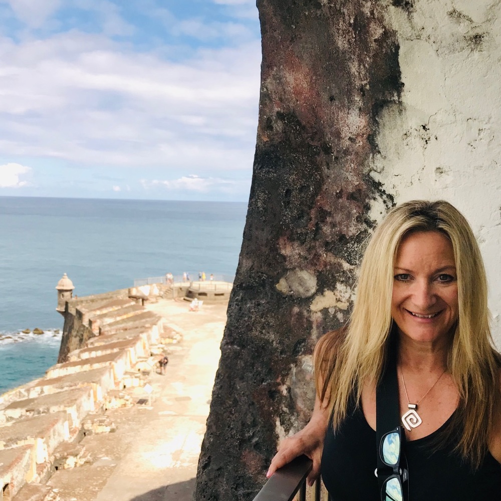 Meet your Posher, Gina